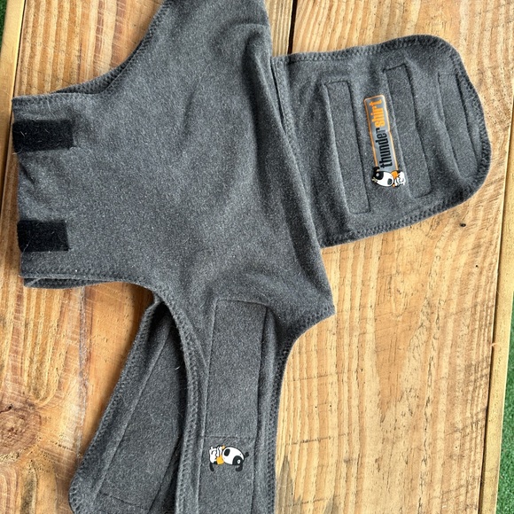 Thundershirt for Dogs - Picture 5 of 6